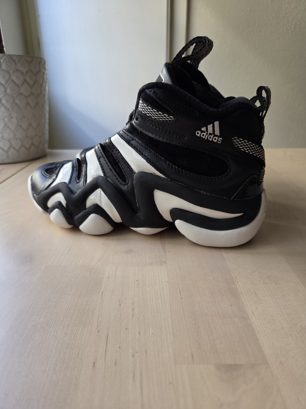2013 ADIDAS CRAZY 8 J KOBE BRYANT 1 KB BLACK WHITE LEATHER G99680 5Y Shoes Sz 5
